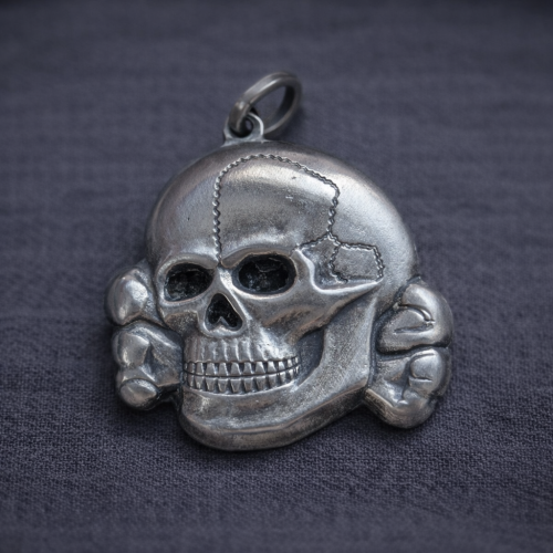 Totenkopf Pendant